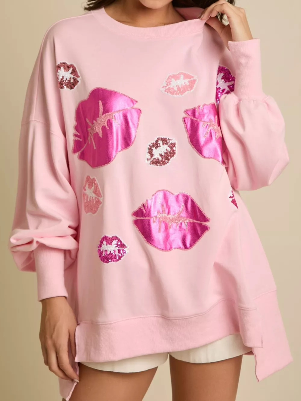 Lips Round Neck Dropped Shoulder Sweatshirt