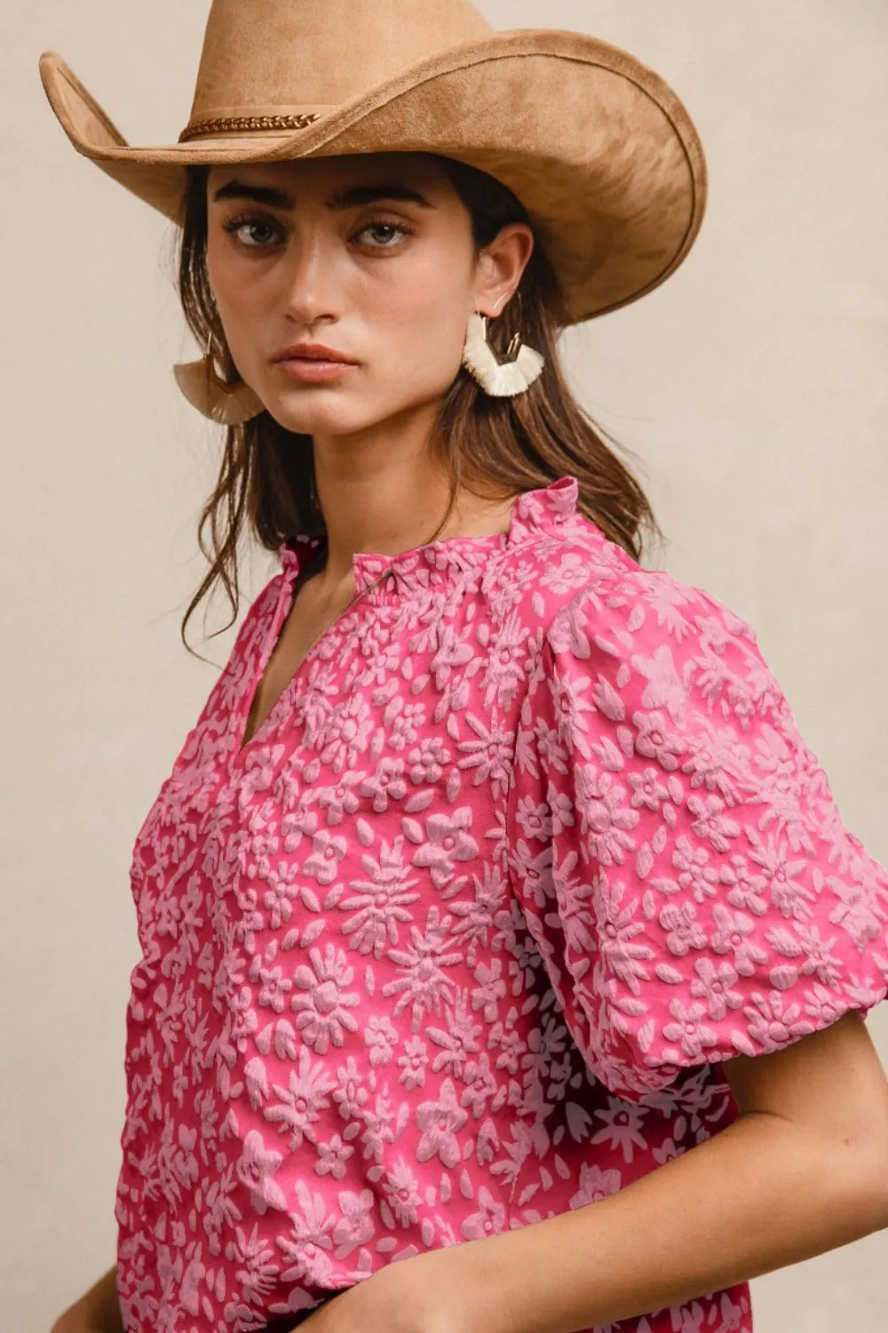BiBi Floral Pattern Texture Short Balloon Sleeves Ruffled Blouse