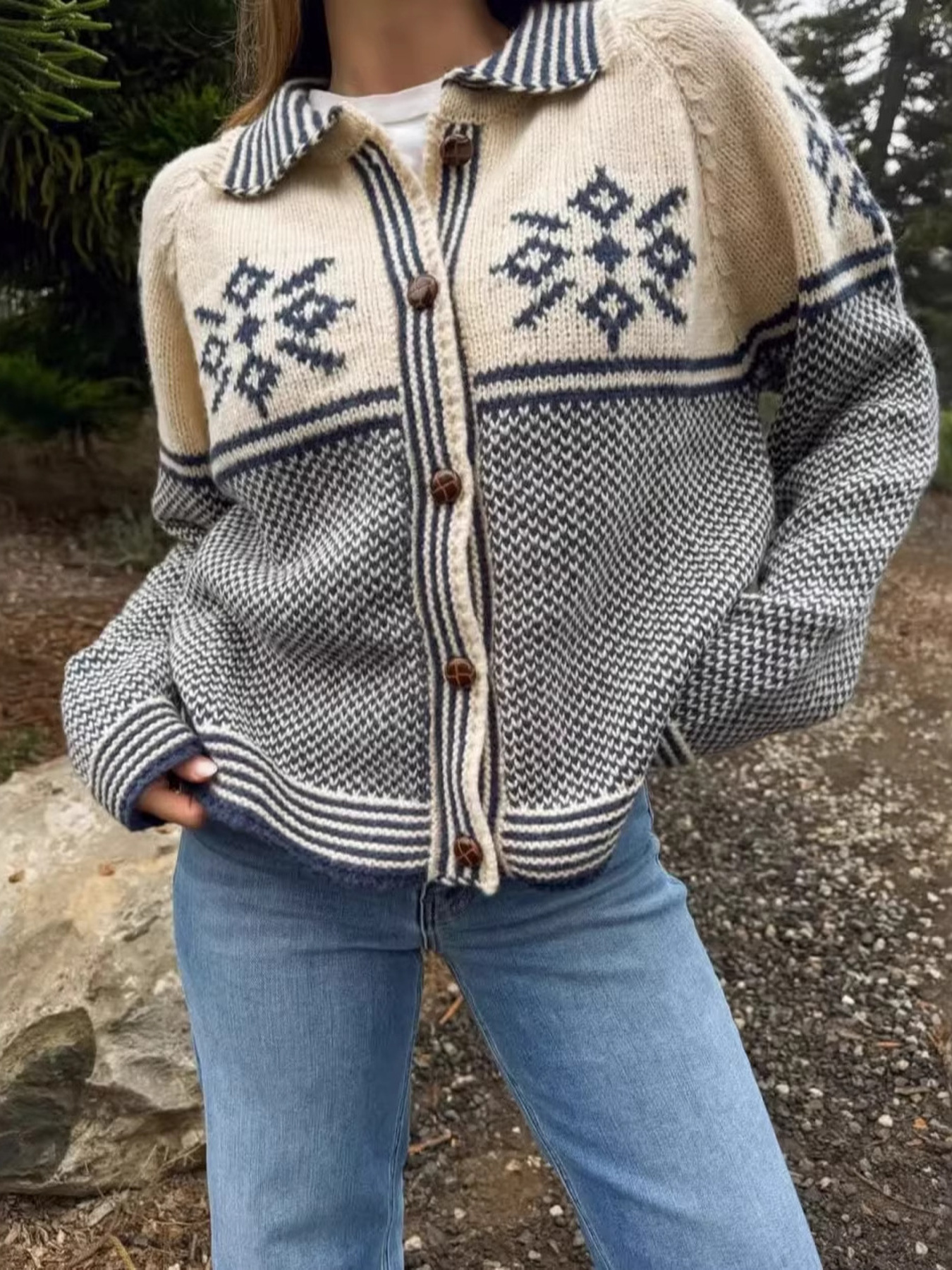 Snowflake Pattern Knit Cardigan