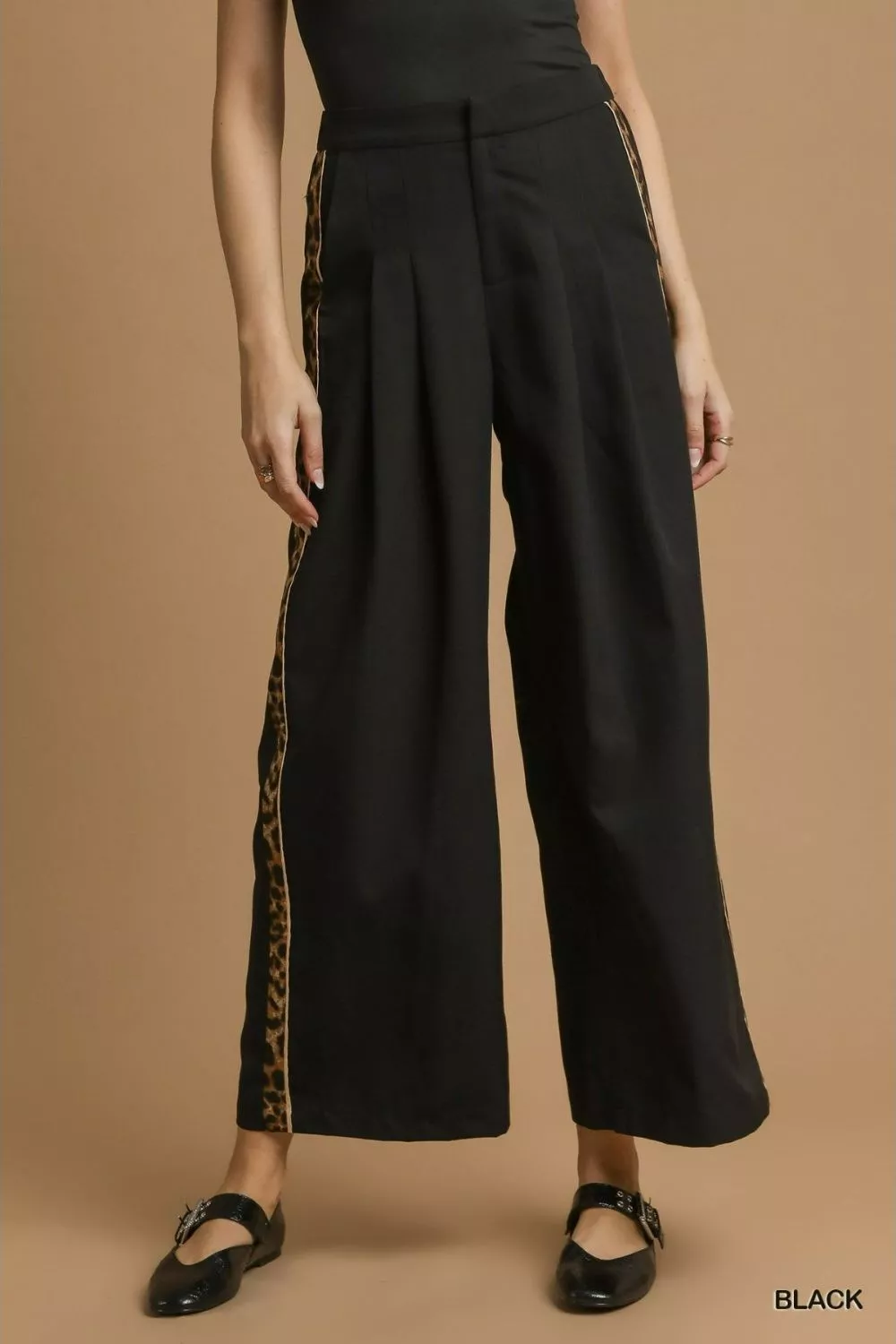 Umgee Front Pleated Wide-Leg Pants with Contrast Trim